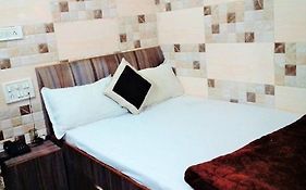 Ajanta Hotel 100 Mtrs Railway Station & 400 Mtrs Dargah